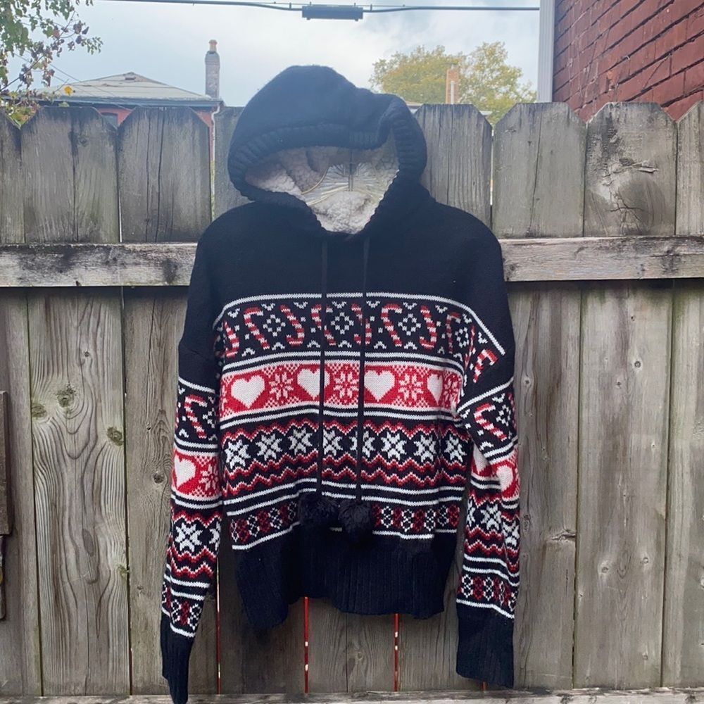 No Boundaries holiday sweater sz. L